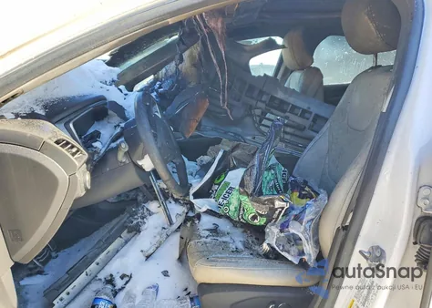 2015 Ford Fusion Titanium Phev z USA, uszkodzony, nr VIN 3FA6P0SU1FR264901